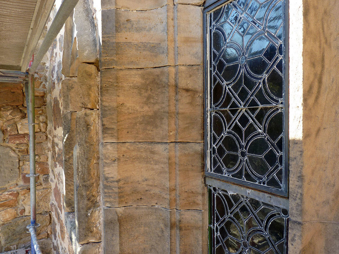 Arbeiten an der Südfassade (Foto: Karl-Franz Thiede)